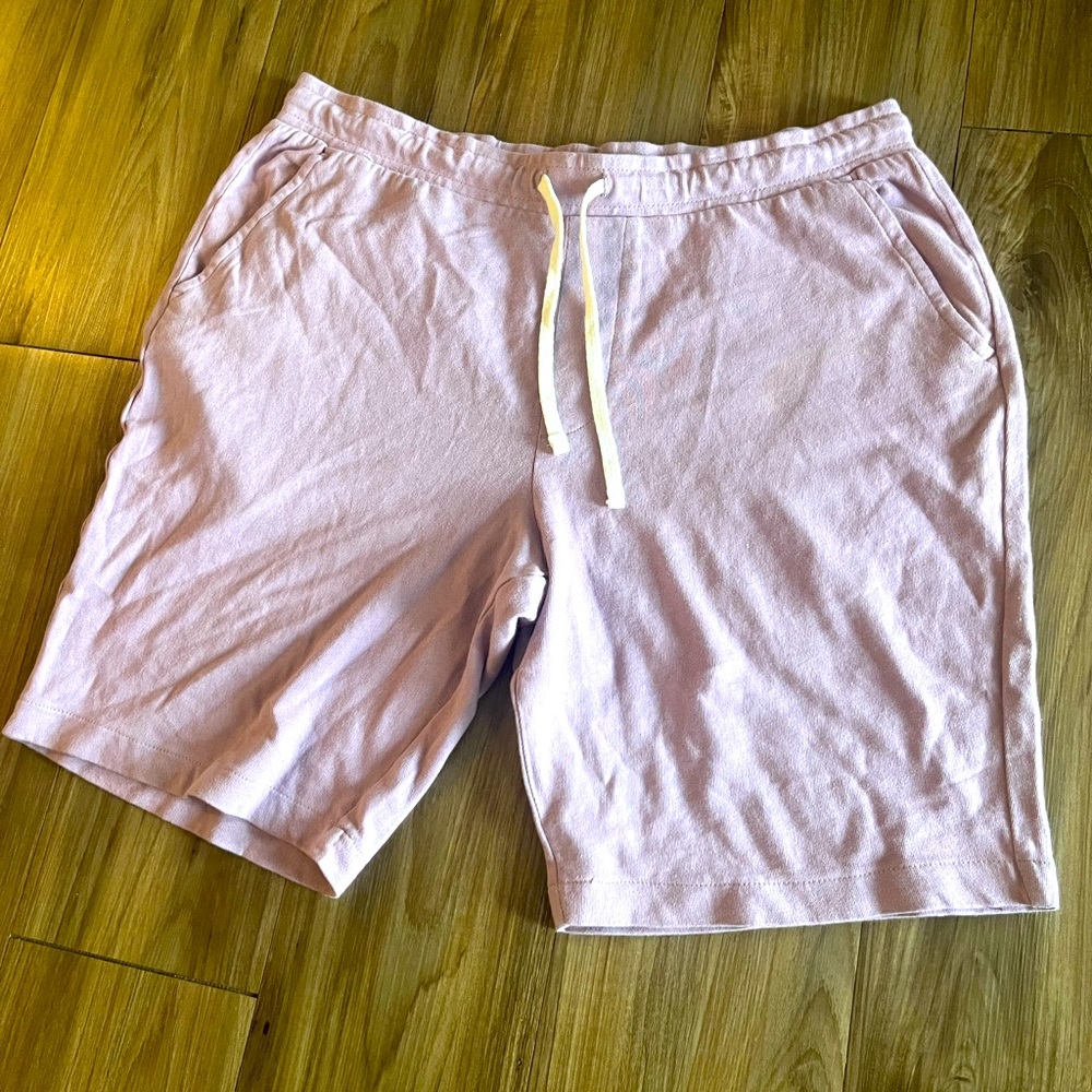 Pinkish casual shorts. For me for unisex. Adjustable waist strap. Very comfy.